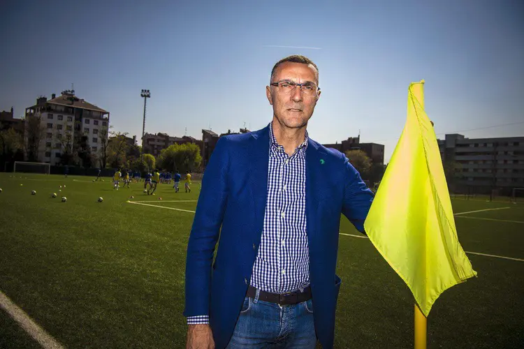 华更卡保持胜率,全队士气良好的简单介绍 华更卡保持胜率,全队士气良好的简单介绍