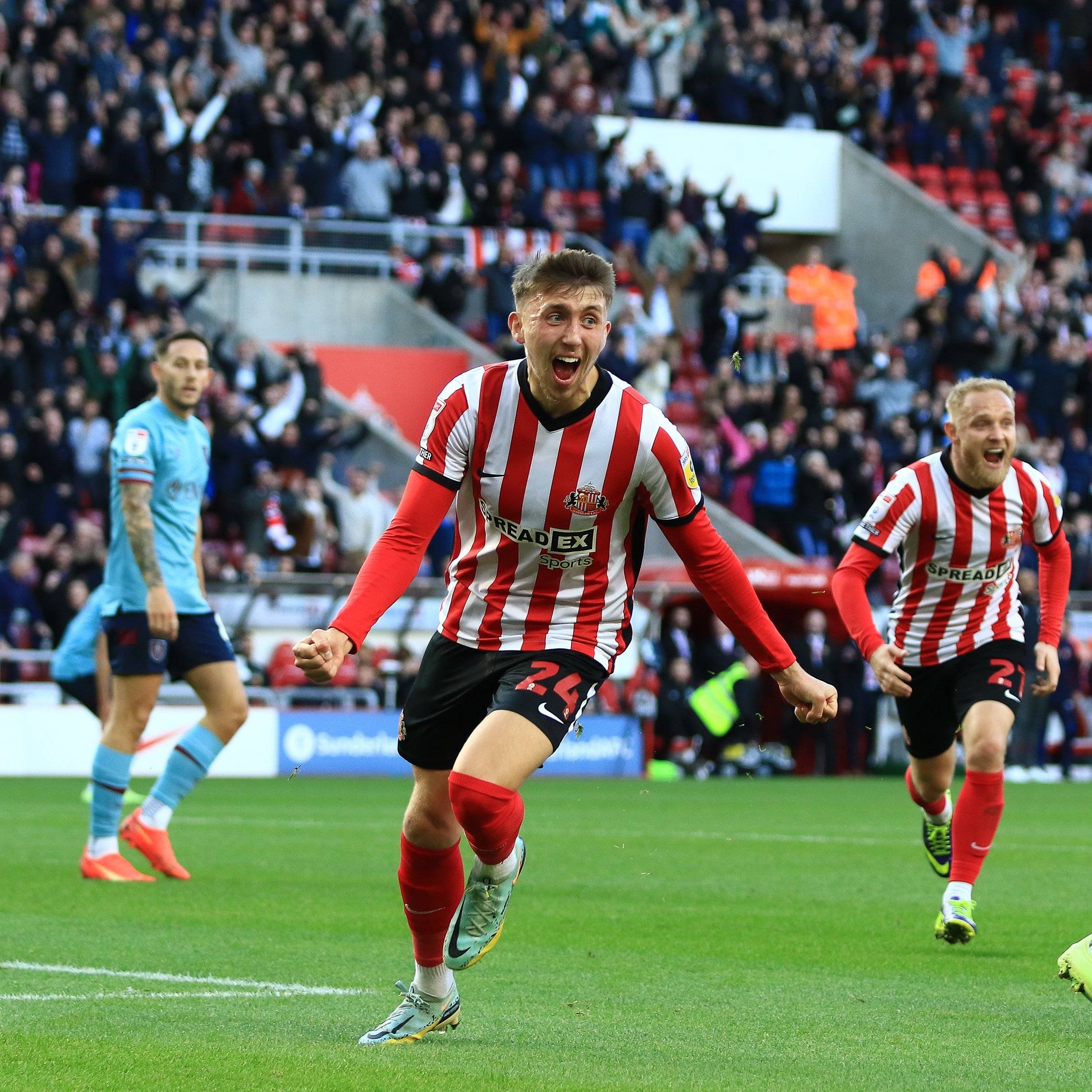 爱游戏体育下载-关于曼联逼平桑德兰，保持积分不败的信息