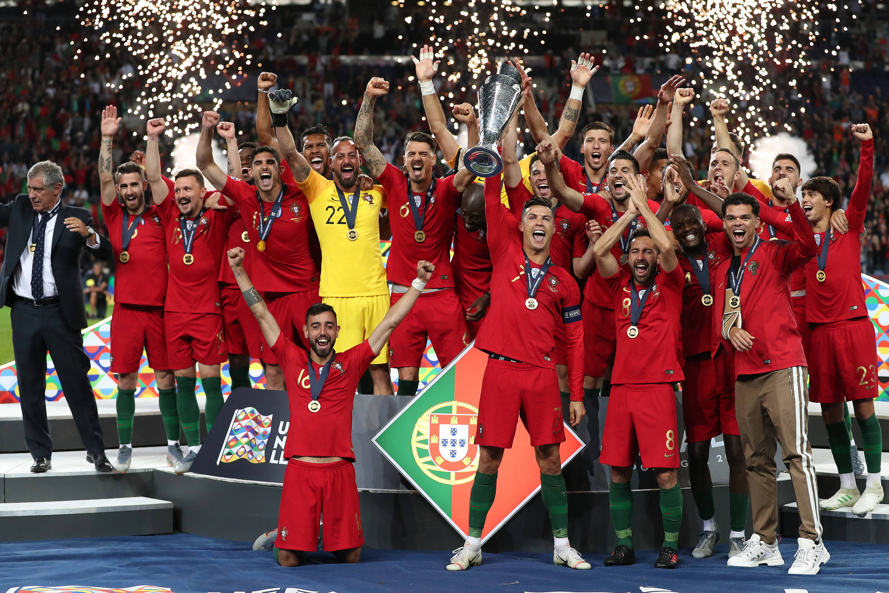 爱游戏官方入口-荷兰队在欧预赛中获得大胜：狂胜对手展示实力的简单介绍