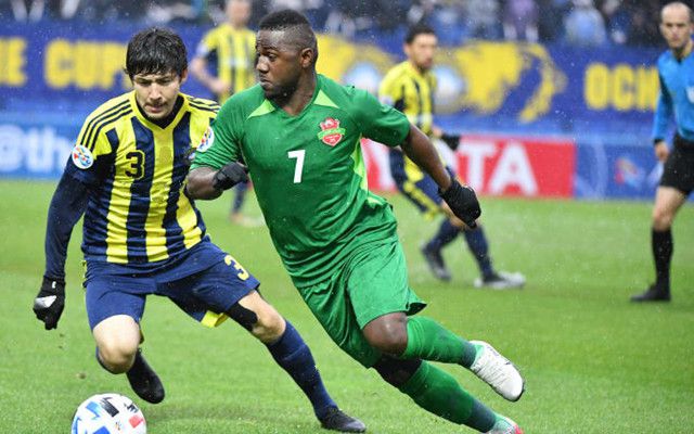 爱游戏app下载-阿尔希拉尔球迷现场助威，激发球队夺冠斗志