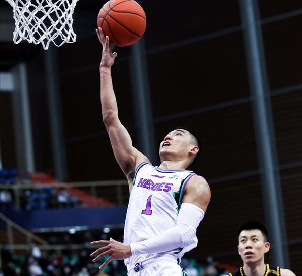 爱游戏官网入口-包含上海队成为本场最大亮点，全国篮球锦标赛瞬间破防，碾压的词条