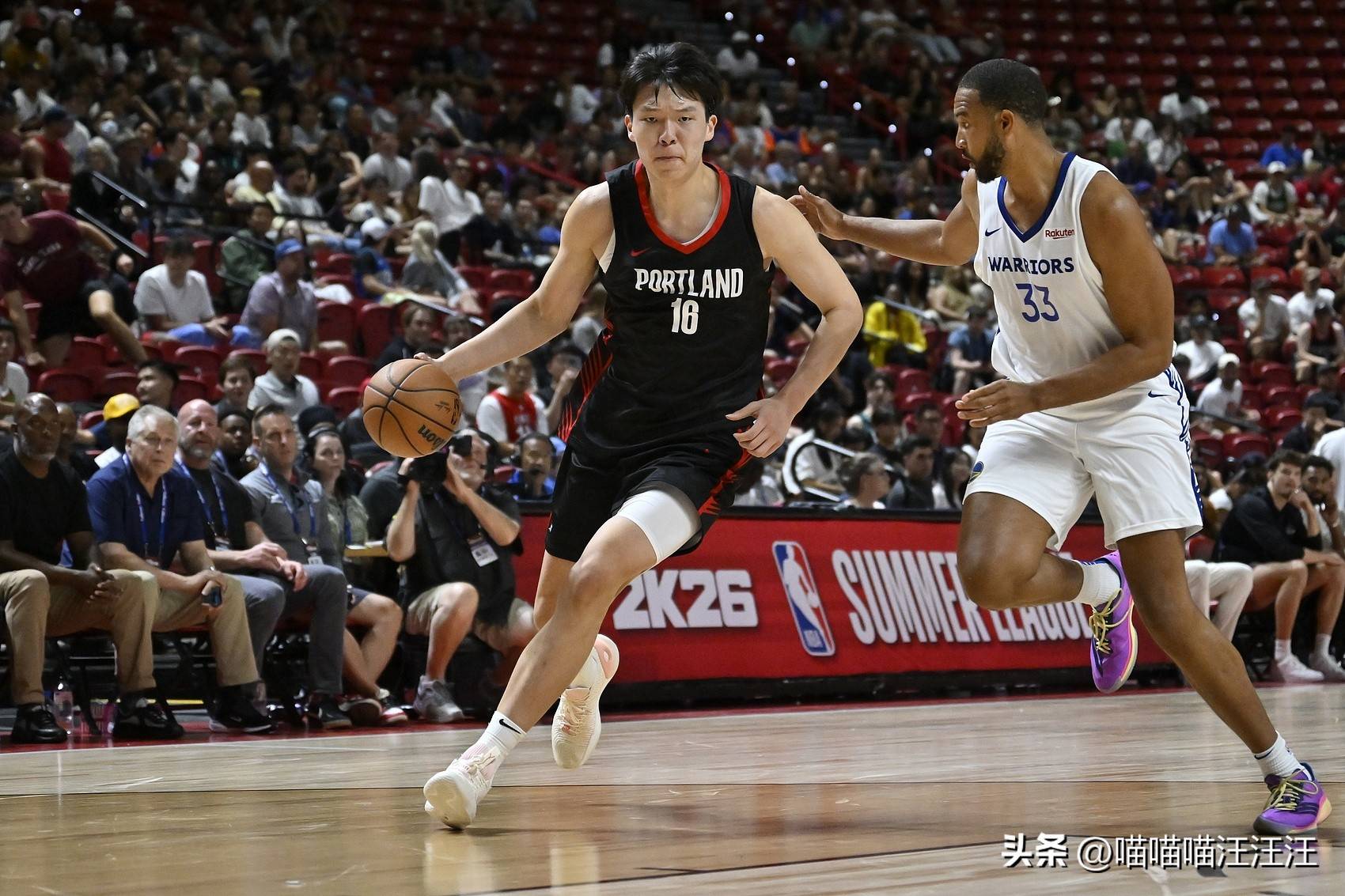 包含上海队成为本场最大亮点,全国篮球锦标赛瞬间破防,碾压的词条 包含上海队成为本场最大亮点,全国篮球锦标赛瞬间破防,碾压的词条