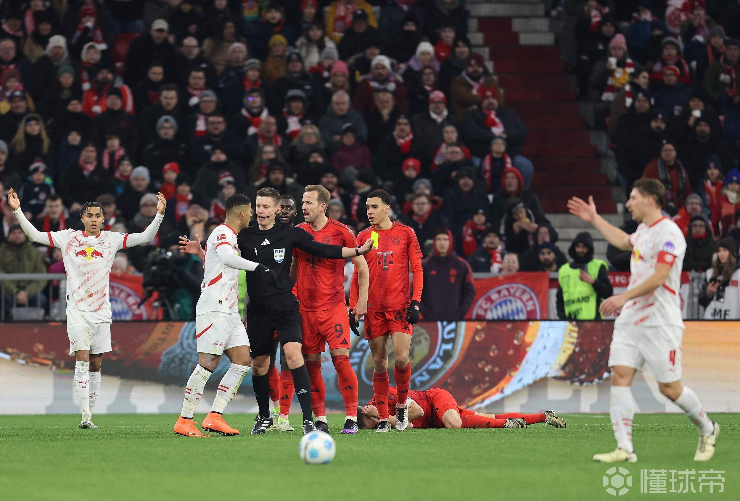 关于拜仁慢热先失分,德甲积分榜领先落后的信息 关于拜仁慢热先失分,德甲积分榜领先落后的信息