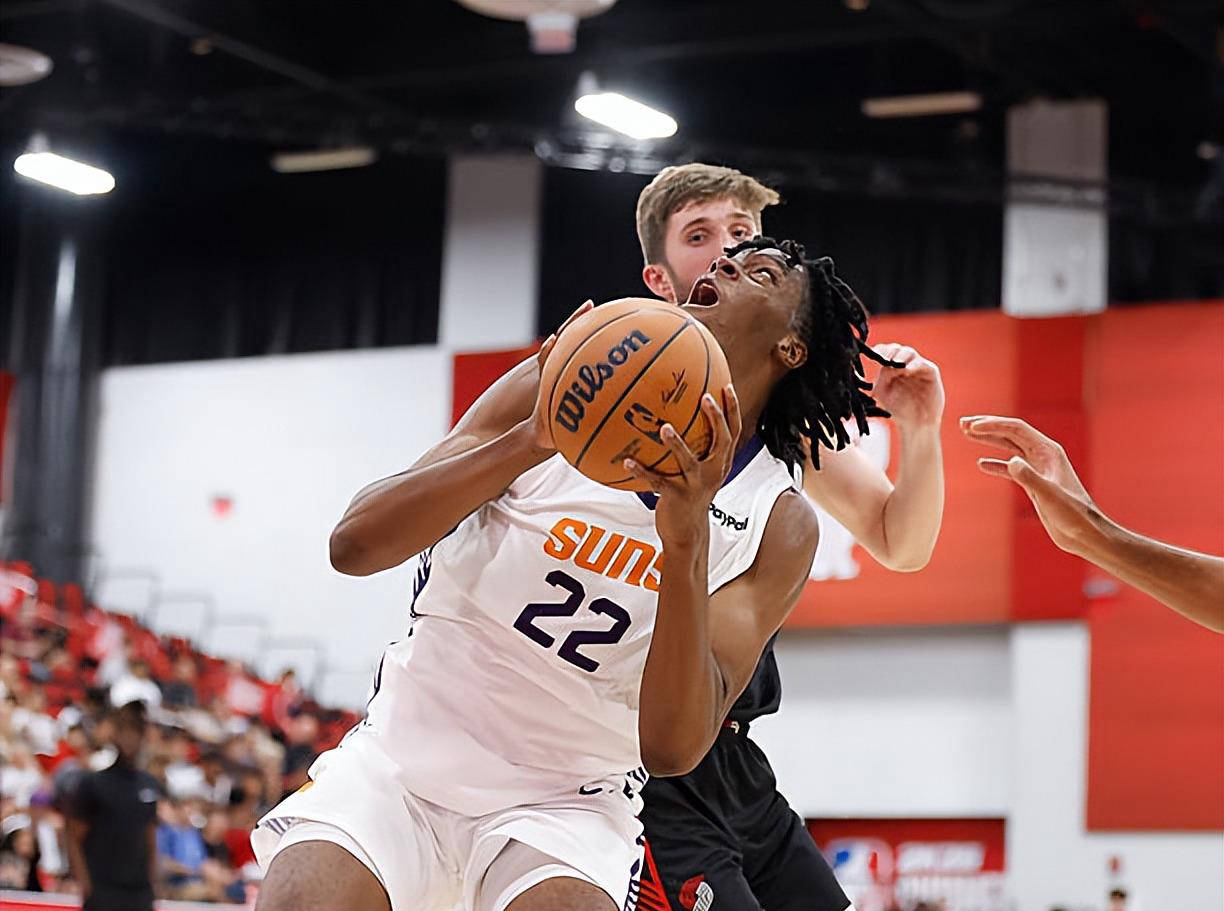 太阳新秀表现出色,带领球队战胜对手的简单介绍 太阳新秀表现出色,带领球队战胜对手的简单介绍