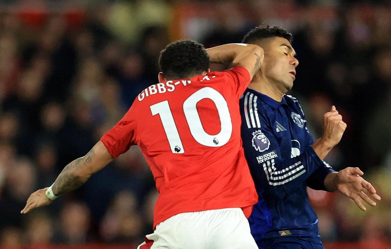 爱游戏体育下载-曼联客场不敌对手，遭遇失利