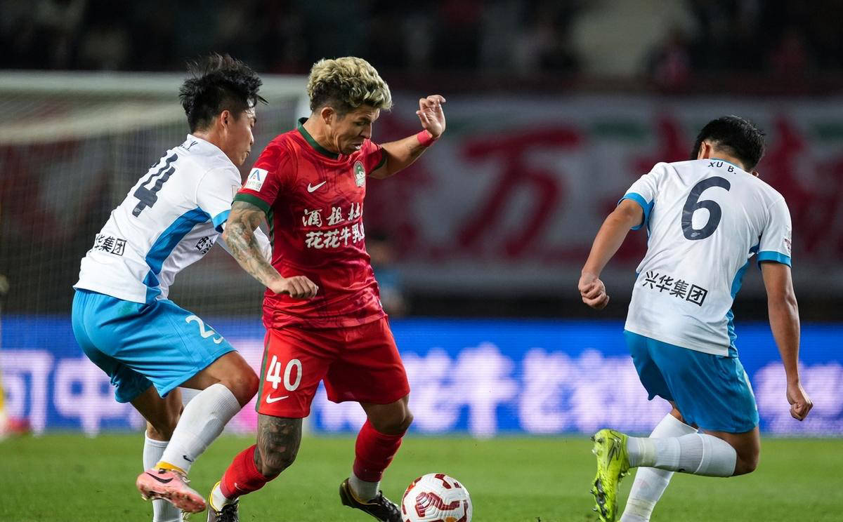 关于球队集体奋起,战胜劲旅晋级的信息 关于球队集体奋起,战胜劲旅晋级的信息