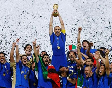 意大利足球队在今日的比赛中表现出色 意大利足球队在今日的比赛中表现出色