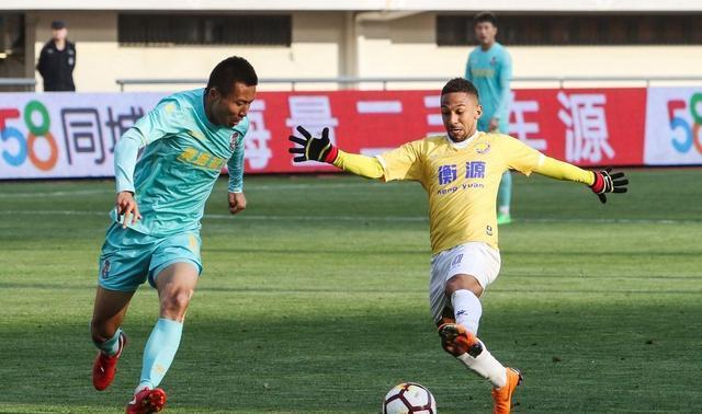 爱游戏官网-包含苏宁战平申鑫，保持不败势头继续领跑的词条