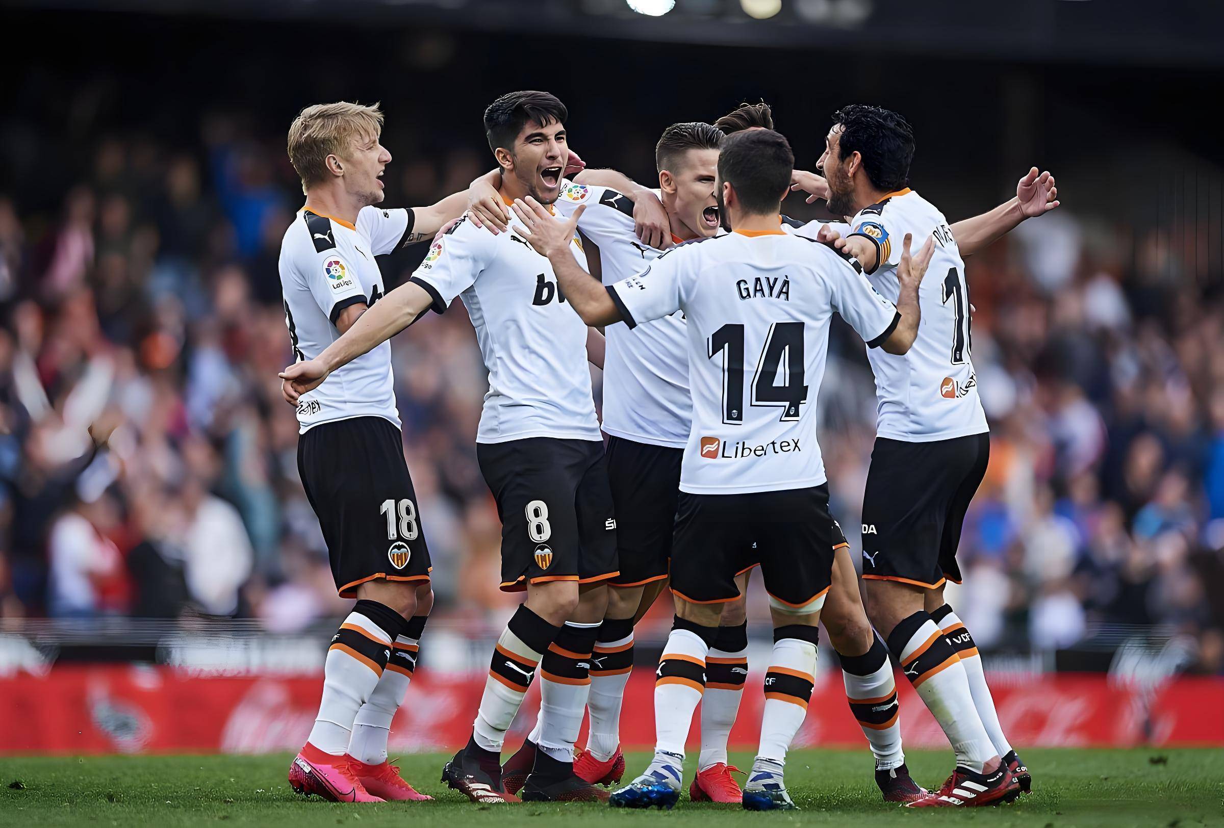 包含勒沃库森客场不敌云达不来梅,失去榜首位置的词条 包含勒沃库森客场不敌云达不来梅,失去榜首位置的词条