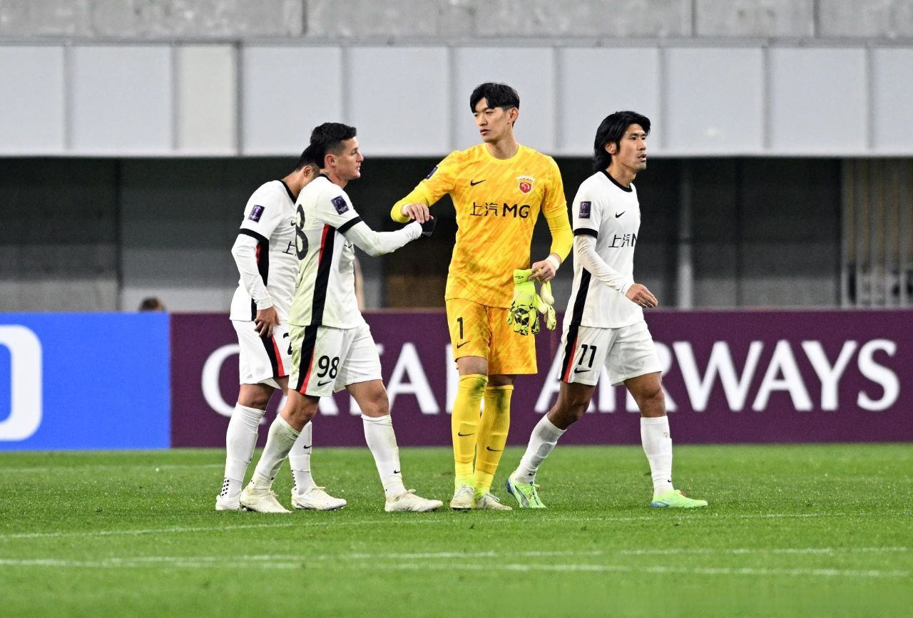 上港出征备战,亚冠战事进入决战阶段 上港出征备战,亚冠战事进入决战阶段