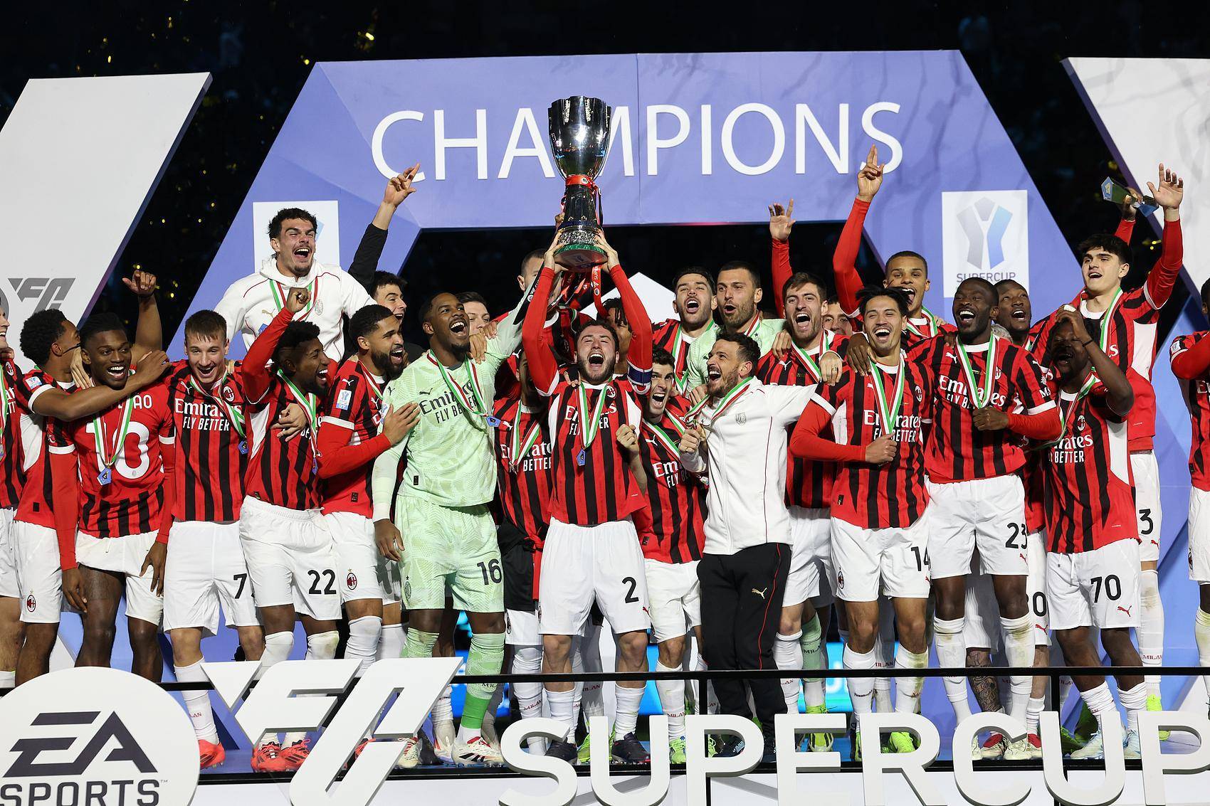 爱游戏网页版入口-包含AC米兰主场迎战罗马，双方实力对比的词条