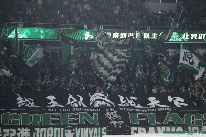 包含西安队主场逼平对手，积分垫底的词条