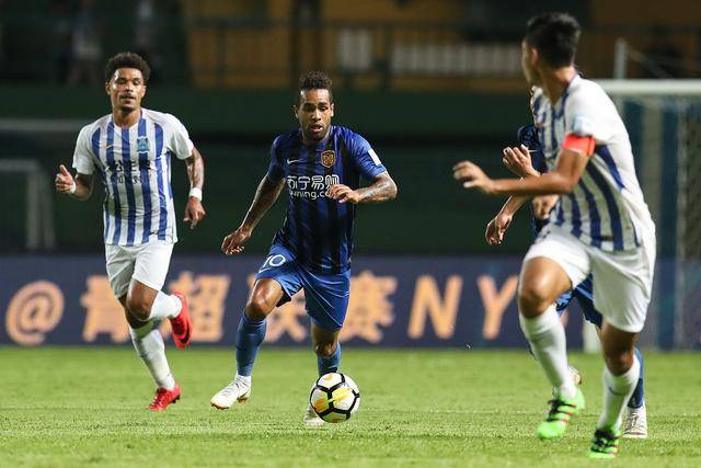 爱游戏体育官网-富力挑战苏宁，关键之战赛场上演