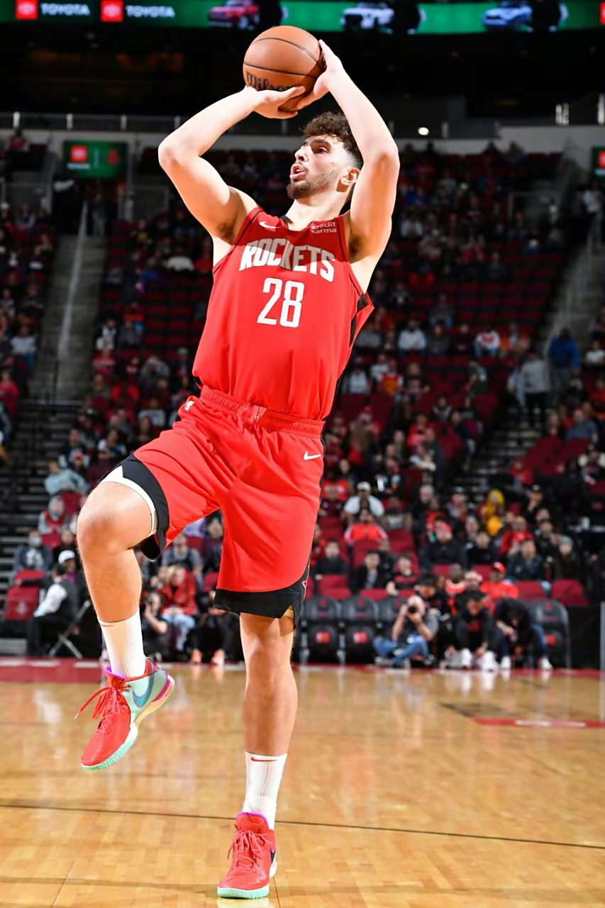 爱游戏网页版-火箭取得对马刺的胜利