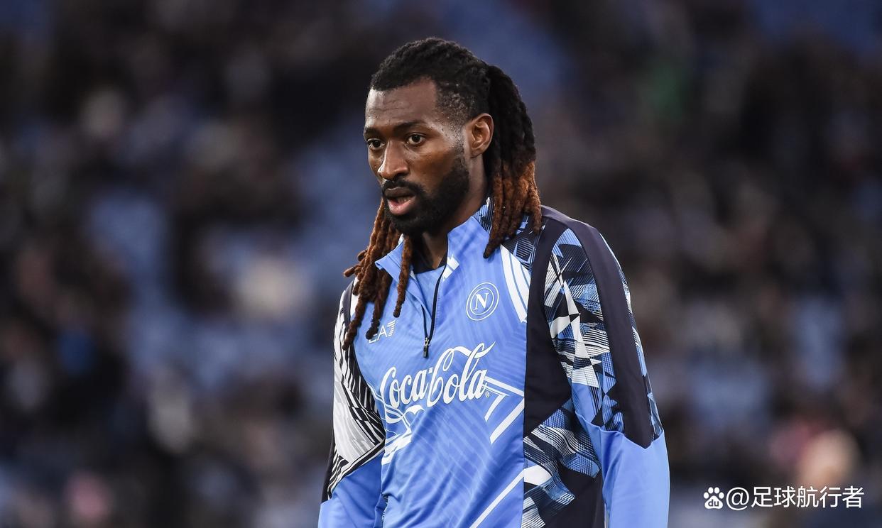 包含那不勒斯中场因伤离场，可能缺席多场比赛的词条