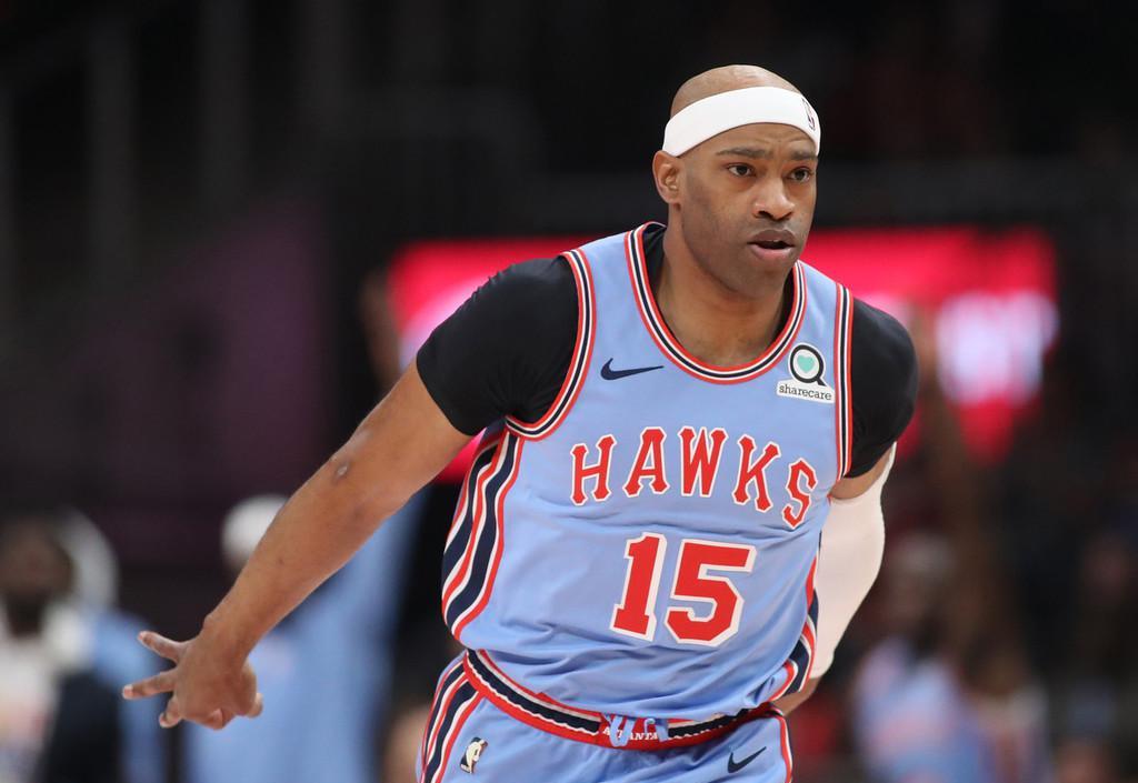 爱游戏网页版登录入口-人轻松战胜老鹰，继续保持不败