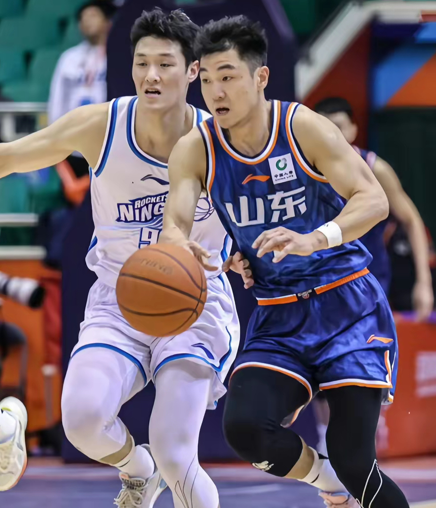 包含福建男篮在比赛中展现出了杰出的团队精神和实力的词条