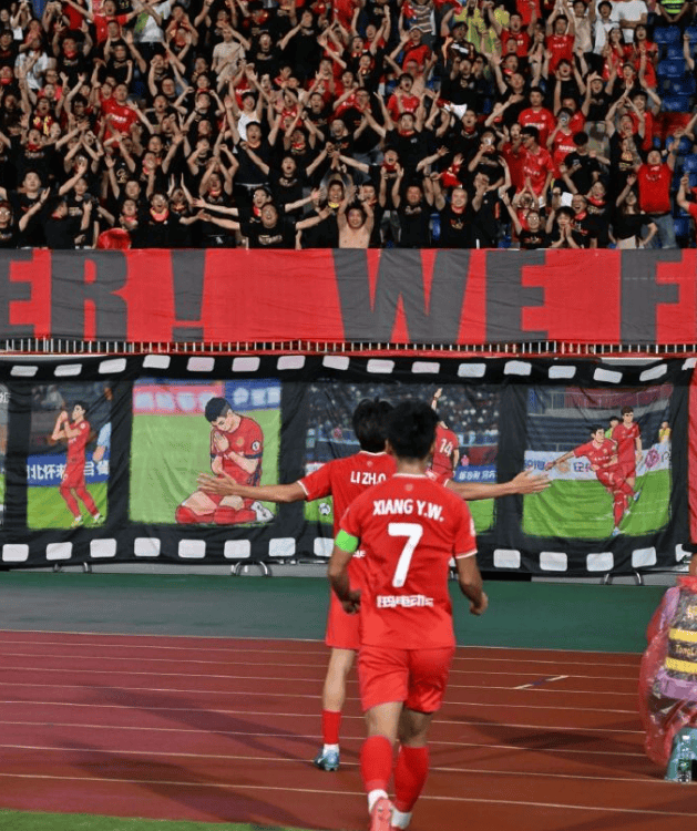 包含火爆赛场！中国国家女足占尽风头！的词条