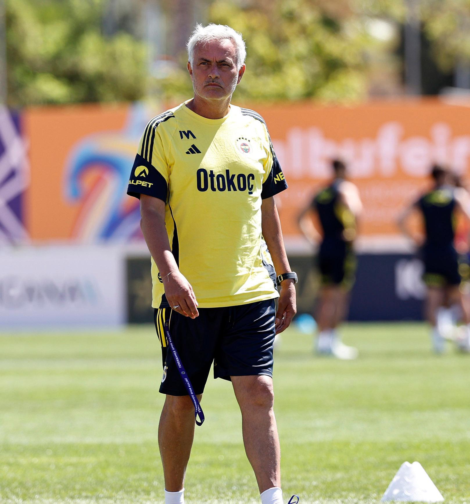 爱游戏登录-关于里尔客场惜败，欧冠资格岌岌可危的信息