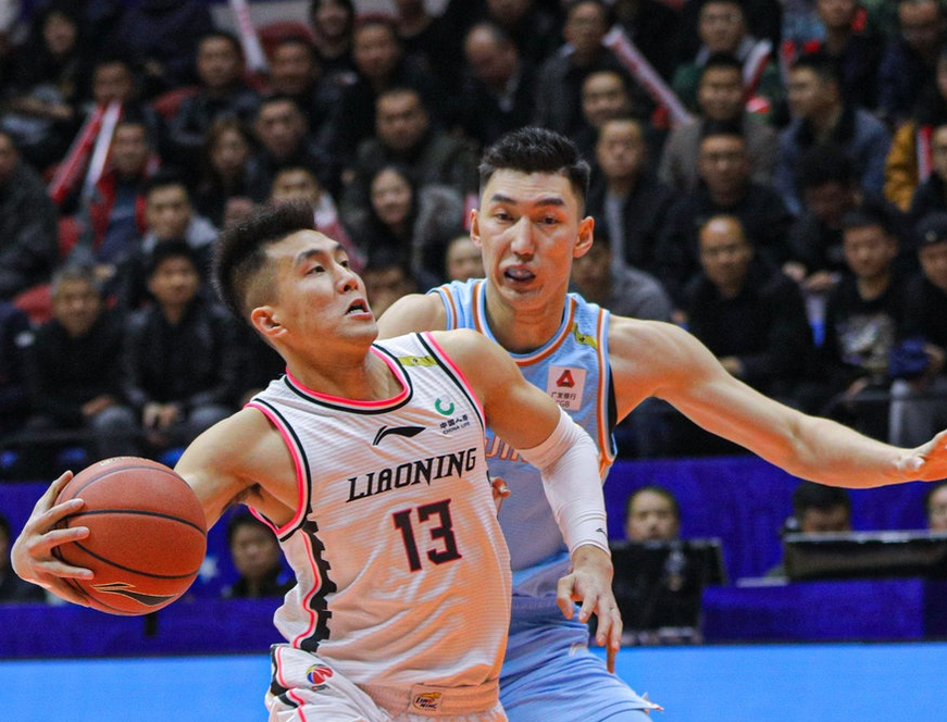 新疆主场击败河南,迎来两连胜 新疆主场击败河南,迎来两连胜