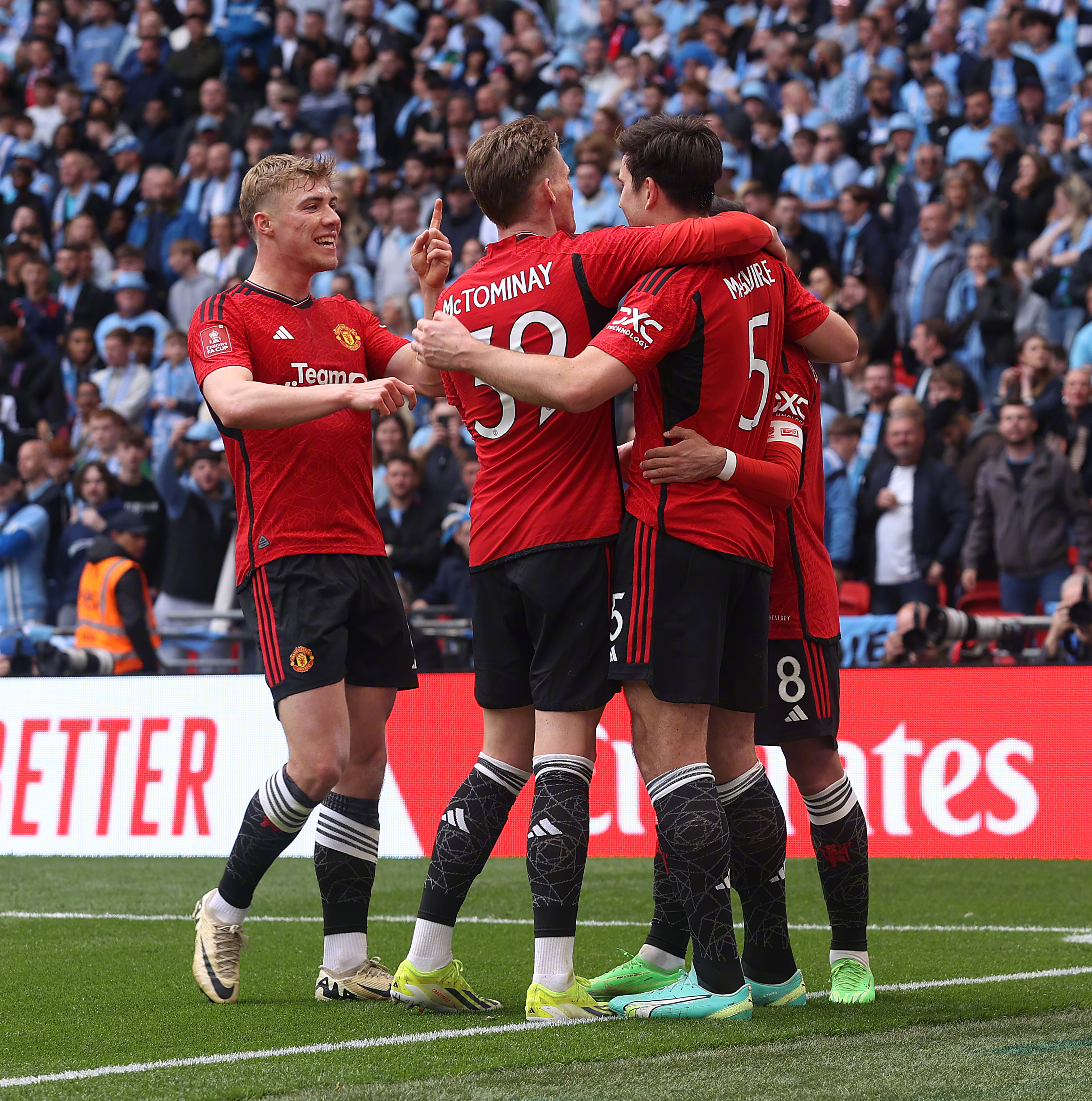 英格兰惨败于意大利无缘决赛